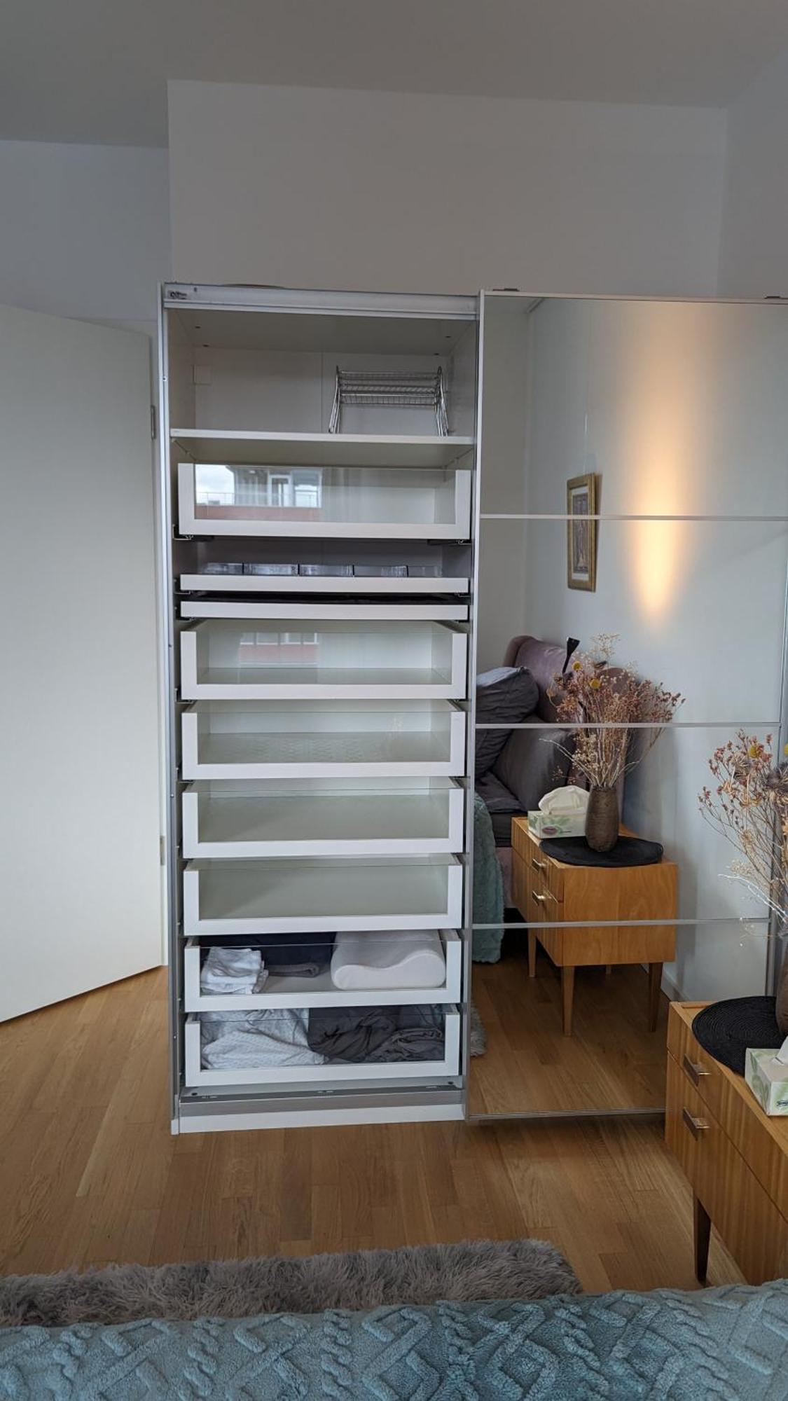 Either Private 2B2B Or Shared 1B1B, Luxury, Bright, Spacious Berlin Bilik gambar